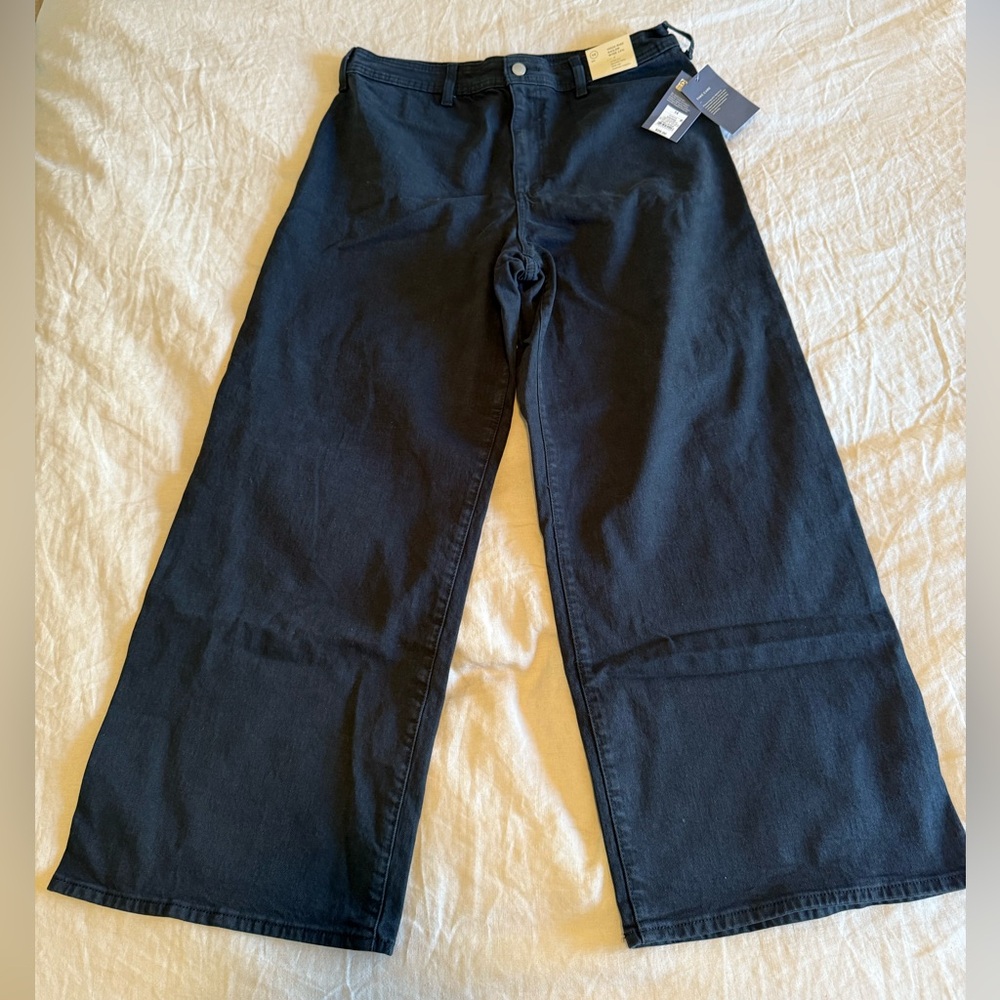 Wide Leg Women’s Jeans in Black